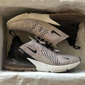 Nike Air Max 270 Women's Size 9- moon particle/black